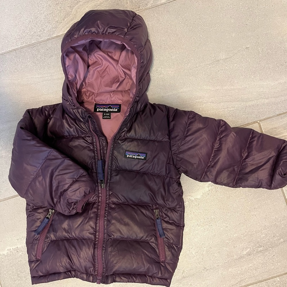 Patagonia baby Hi-Loft down jacket with hood